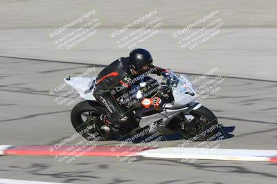 media/Jan-21-2023-Fastrack Riders (Sat) [[fcf3f88a30]]/Level 4/Session 2 Nascar 1/